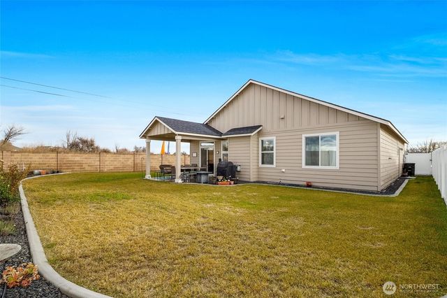502 N Montana Street, Moses Lake, WA 98837