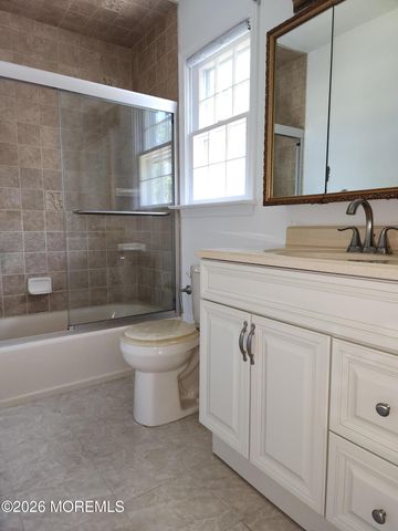 281 Center Street, Little Egg Harbor, NJ 08087
