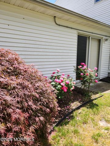 281 Center Street, Little Egg Harbor, NJ 08087