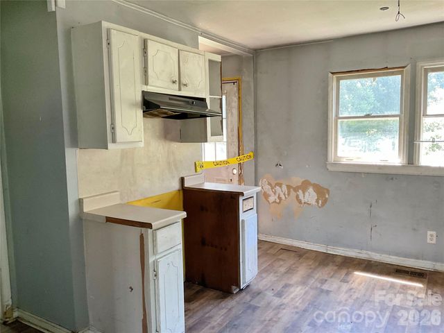 1024 Catawba Street, Lincolnton, NC 28092