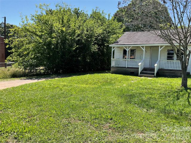 1024 Catawba Street, Lincolnton, NC 28092