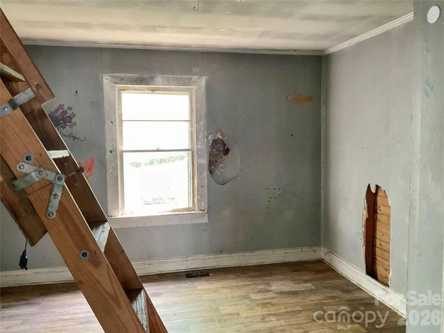 1024 Catawba Street, Lincolnton, NC 28092