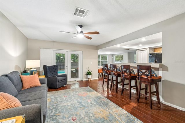 9548 123RD WAY N, Seminole, FL 33772