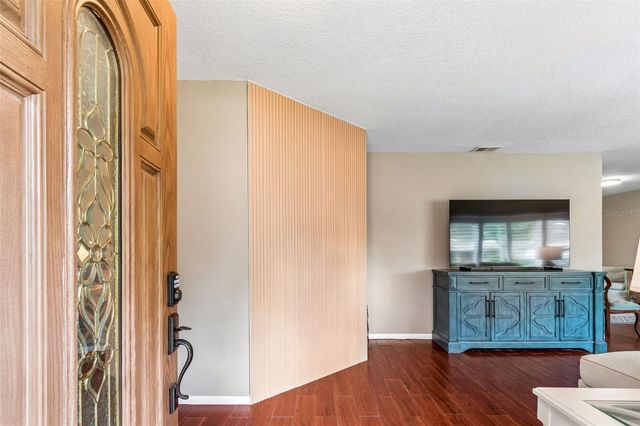 9548 123RD WAY N, Seminole, FL 33772