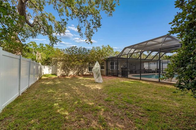 9548 123RD WAY N, Seminole, FL 33772