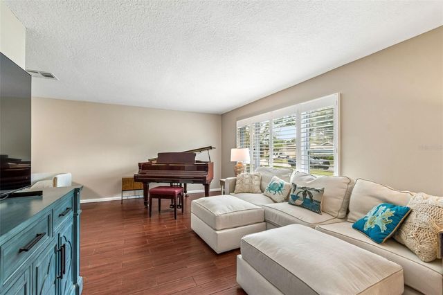 9548 123RD WAY N, Seminole, FL 33772