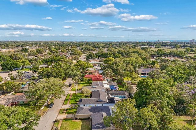 9548 123RD WAY N, Seminole, FL 33772