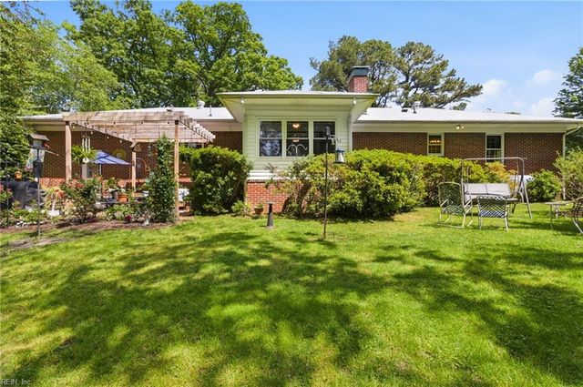 609 Azalea CT, Suffolk, VA 23434