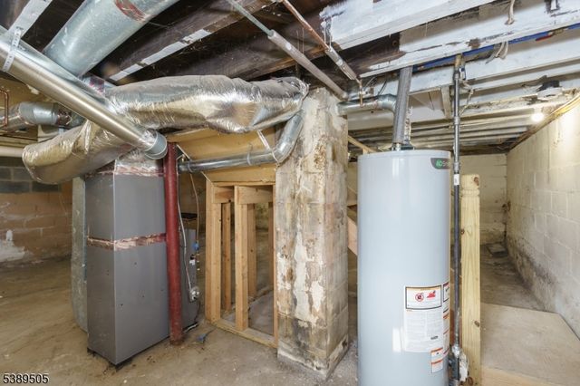 92 Clinton Ave, Mansfield Twp., NJ 07865