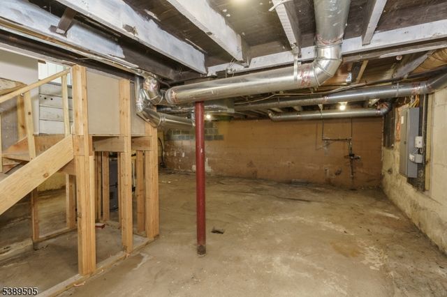 92 Clinton Ave, Mansfield Twp., NJ 07865