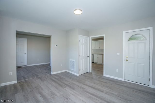 92 Clinton Ave, Mansfield Twp., NJ 07865