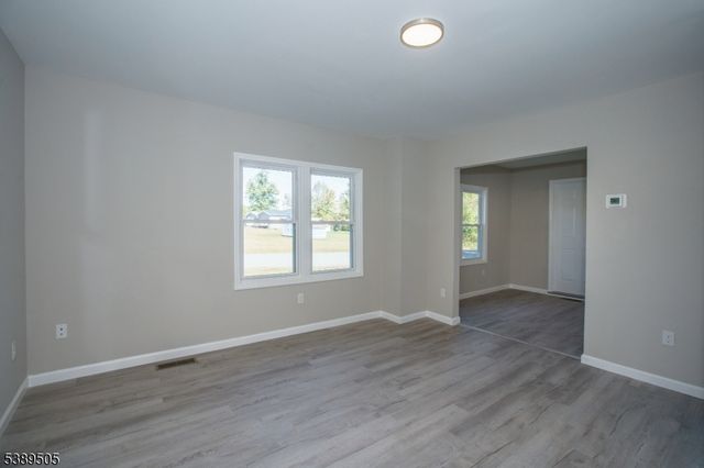 92 Clinton Ave, Mansfield Twp., NJ 07865