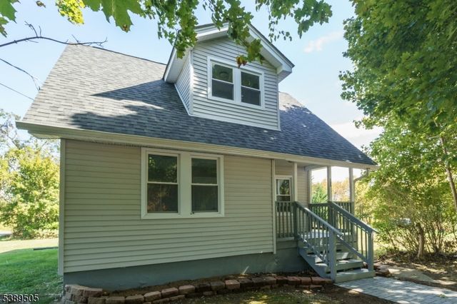 92 Clinton Ave, Mansfield Twp., NJ 07865