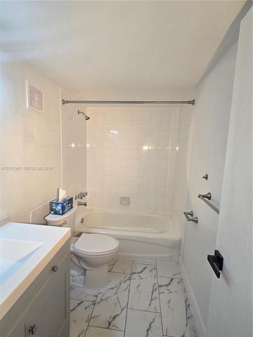 500 NE 2nd Street 417, Dania Beach, FL 33004
