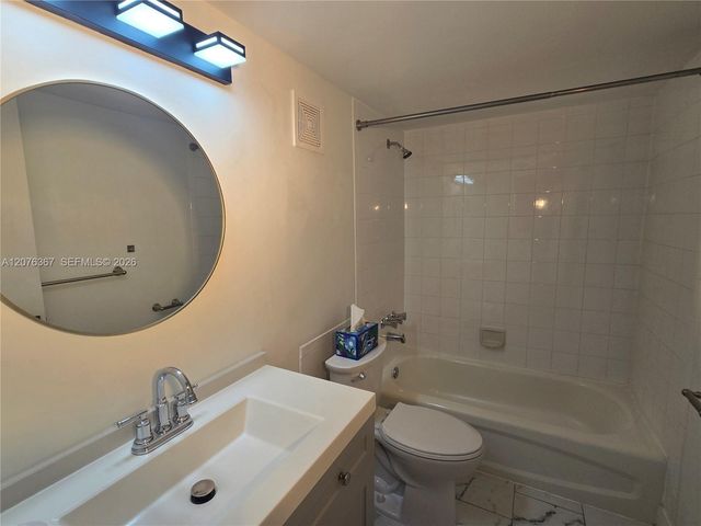 500 NE 2nd Street 417, Dania Beach, FL 33004