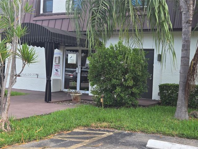 500 NE 2nd Street 417, Dania Beach, FL 33004