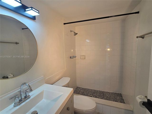 500 NE 2nd Street 417, Dania Beach, FL 33004