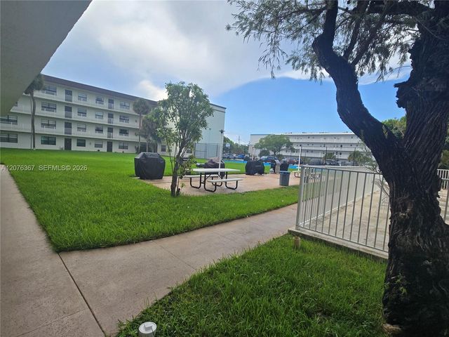 500 NE 2nd Street 417, Dania Beach, FL 33004