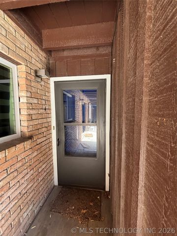 1313 E 48th Street 4, Tulsa, OK 74105
