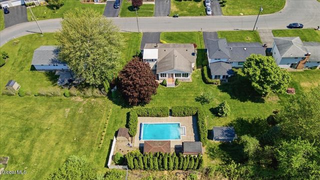 1117 Day Road, Rotterdam, NY 12303