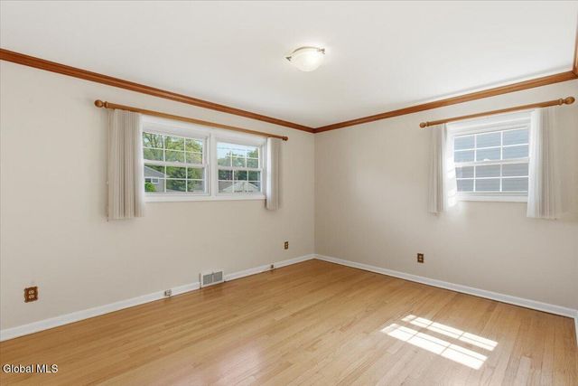 1117 Day Road, Rotterdam, NY 12303