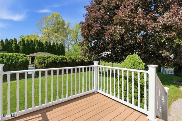 1117 Day Road, Rotterdam, NY 12303