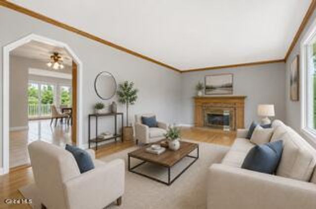 1117 Day Road, Rotterdam, NY 12303