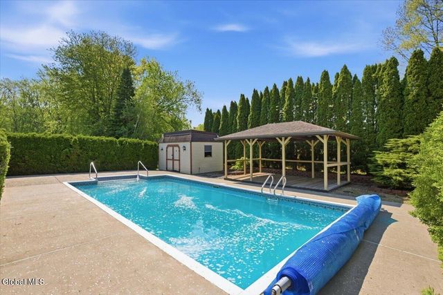 1117 Day Road, Rotterdam, NY 12303