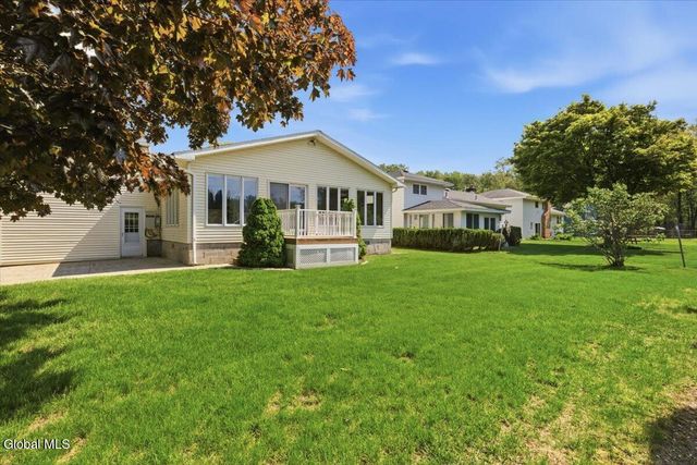 1117 Day Road, Rotterdam, NY 12303