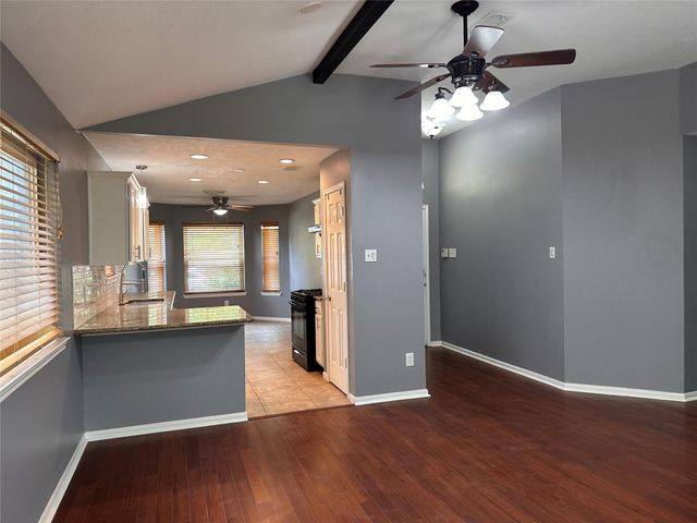 28806 Stone Fox Drive, Spring, TX 77386