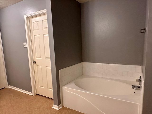 28806 Stone Fox Drive, Spring, TX 77386