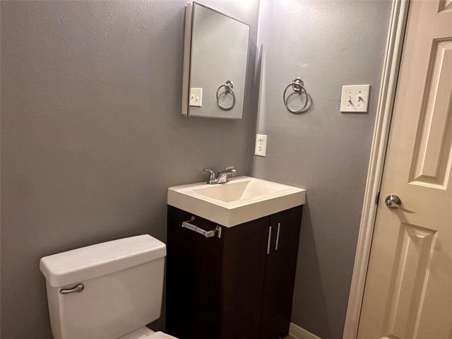 28806 Stone Fox Drive, Spring, TX 77386