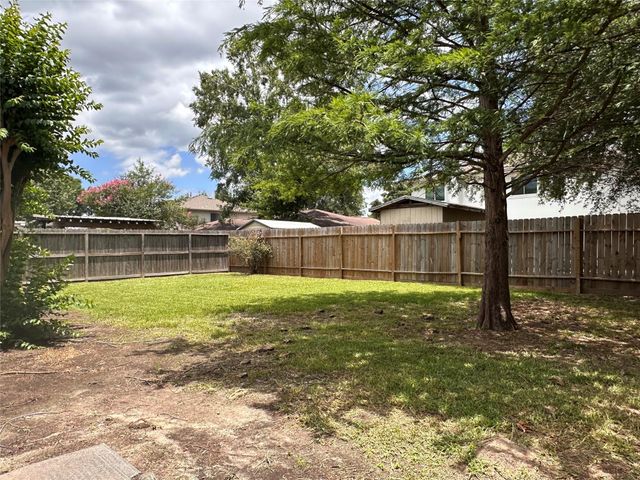 28806 Stone Fox Drive, Spring, TX 77386