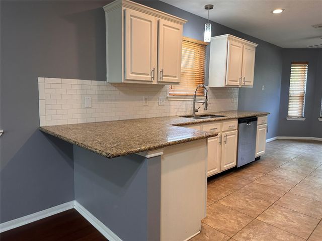 28806 Stone Fox Drive, Spring, TX 77386