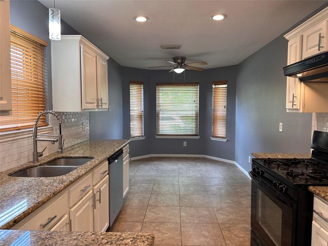 28806 Stone Fox Drive, Spring, TX 77386