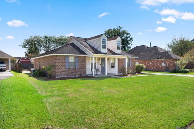 18526 White Oak Dr, Prairieville, LA 70769