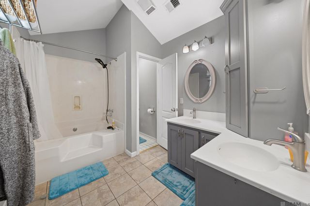 18526 White Oak Dr, Prairieville, LA 70769