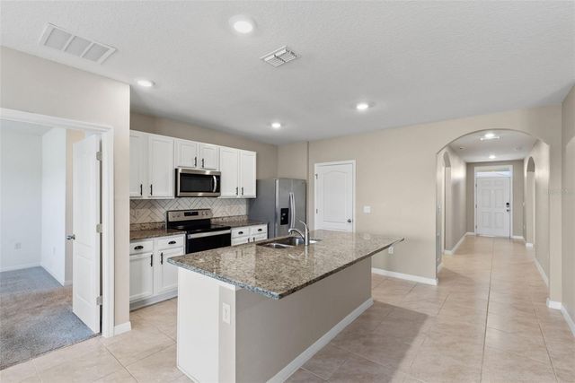 5725 SUNBONNET WAY, St Cloud, FL 34771