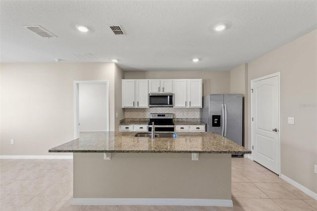 5725 SUNBONNET WAY, St Cloud, FL 34771