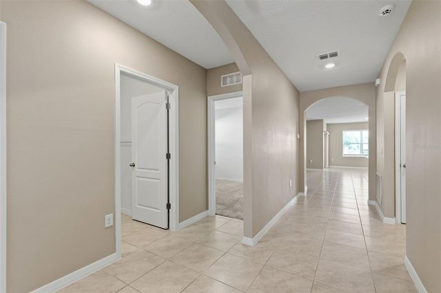 5725 SUNBONNET WAY, St Cloud, FL 34771