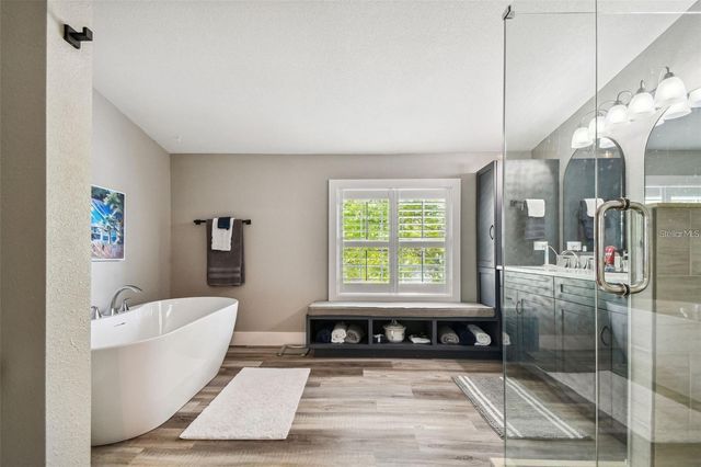 14 BAYWOOD DRIVE, Palm Harbor, FL 34683