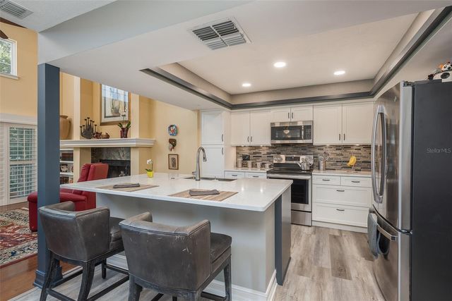 14 BAYWOOD DRIVE, Palm Harbor, FL 34683