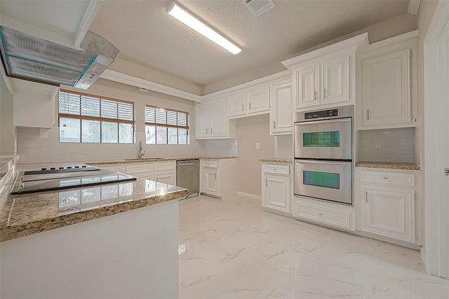 3127 Ashfield Drive, Houston, TX 77082