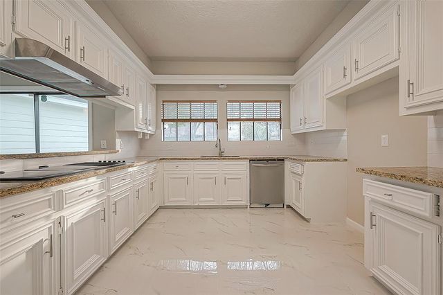 3127 Ashfield Drive, Houston, TX 77082