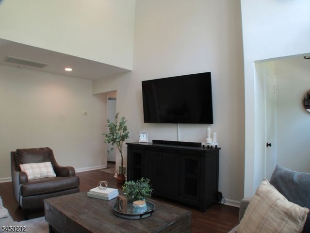 407 Hillside Ave, Springfield Twp., NJ 07081