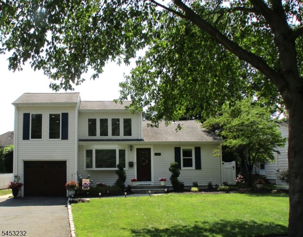 407 Hillside Ave, Springfield Twp., NJ 07081