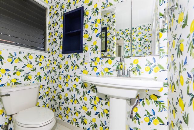 4912 Kilauea Avenue 2, Honolulu, HI 96816