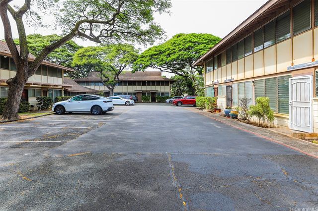 4912 Kilauea Avenue 2, Honolulu, HI 96816