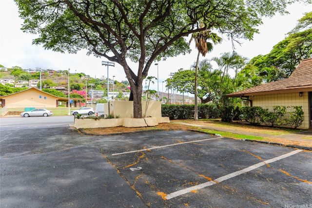 4912 Kilauea Avenue 2, Honolulu, HI 96816