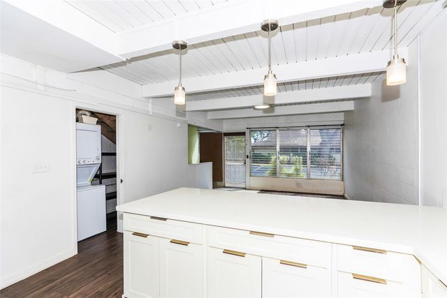 4912 Kilauea Avenue 2, Honolulu, HI 96816